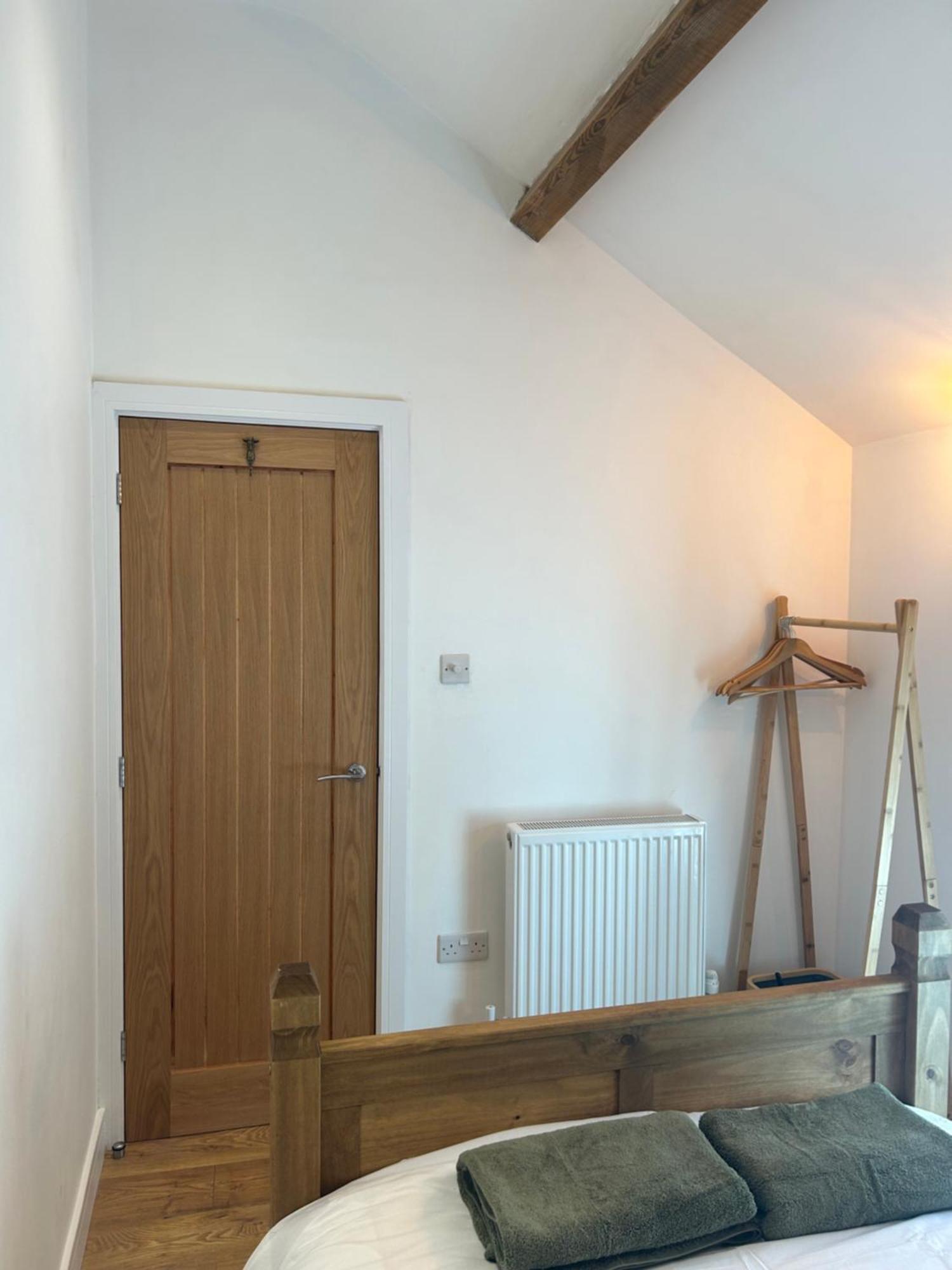 Cosy Modern Miners Cottage Llanllechid Buitenkant foto